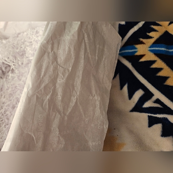 Chanel White Empty Gift Box Tissue Paper Bundle Handbag Wallet Jewelry Storage - Picture 13 of 16